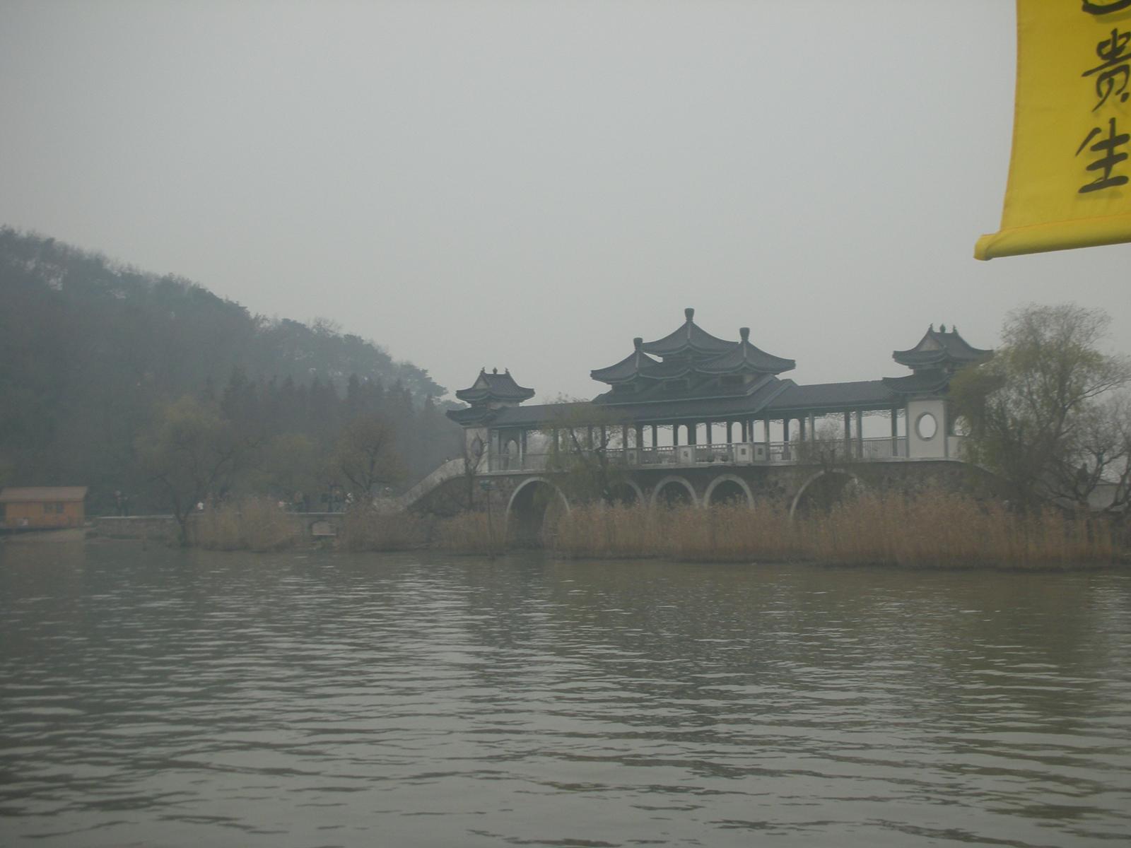 2000年ほど前は錫(スズ)の産地だったが、今は錫がない無錫(その2..無錫を代表する観光地である太湖)